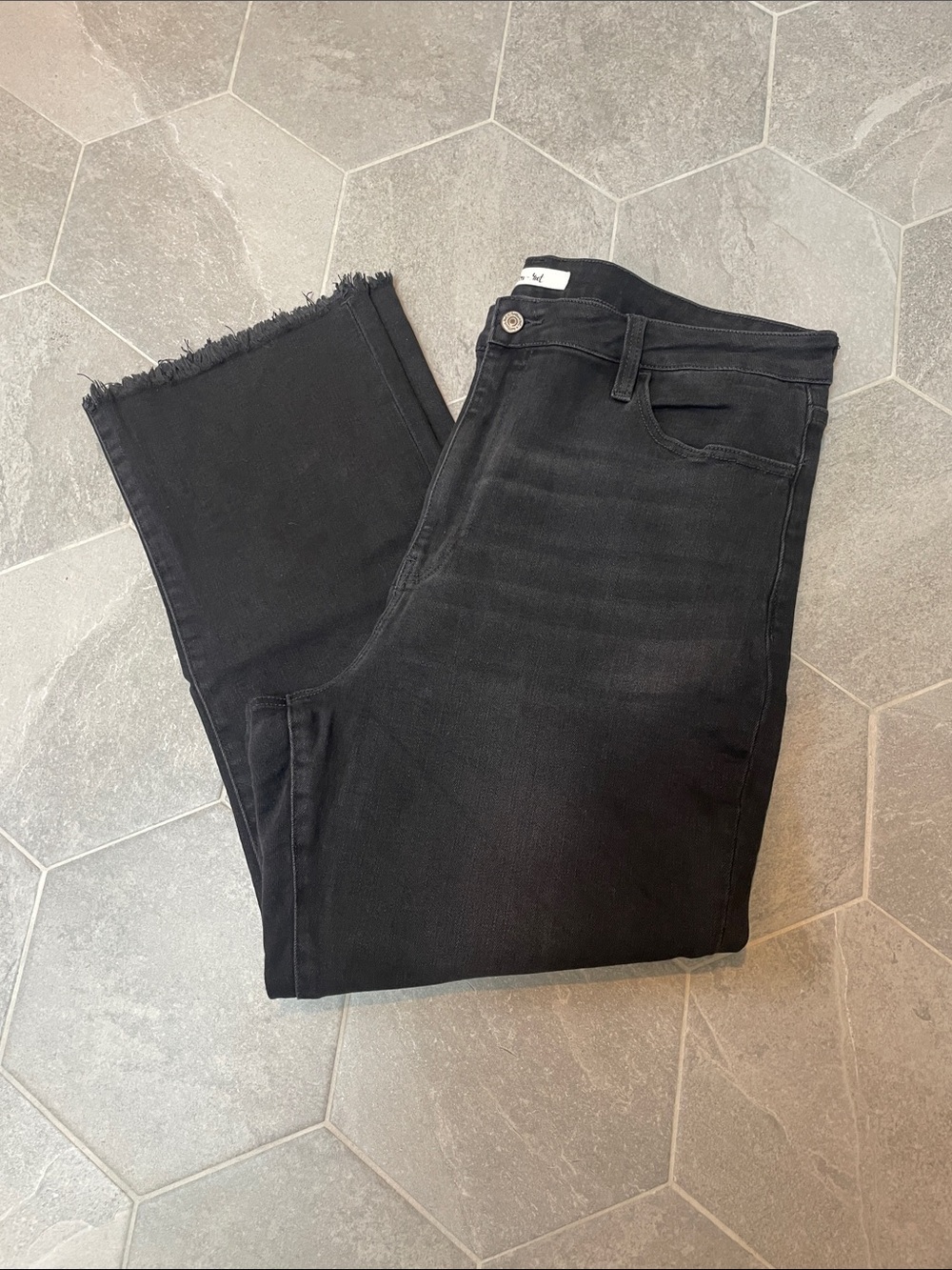 Willow & Root The Mom Jean | Size 36 | Washed Black | High Rise | Frayed Hem